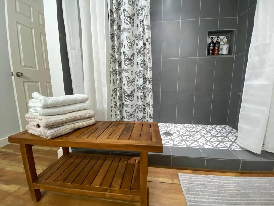 La Mariposa - New! 5 Min To Downtown! *