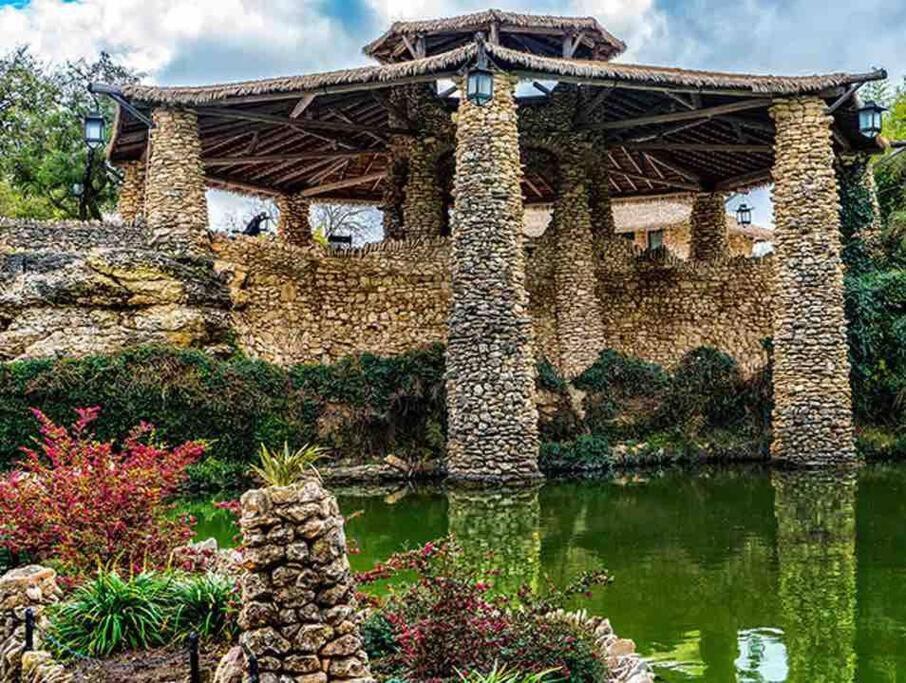 La Mariposa - New! 5 Min To Downtown! Ferienhaus San Antonio